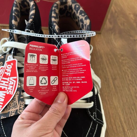 VANS MTE sk8-hi top insulated waterproof black suede animal print boots 7.5 new - Picture 7 of 8